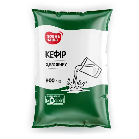 Кефир «Повна Чаша» 2,5% п/э 900г