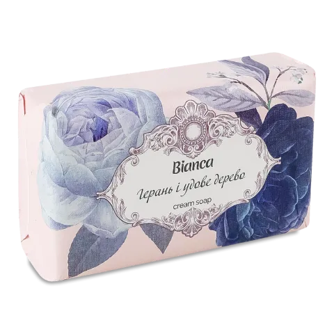 Мило Bianca Герань і удове дерево